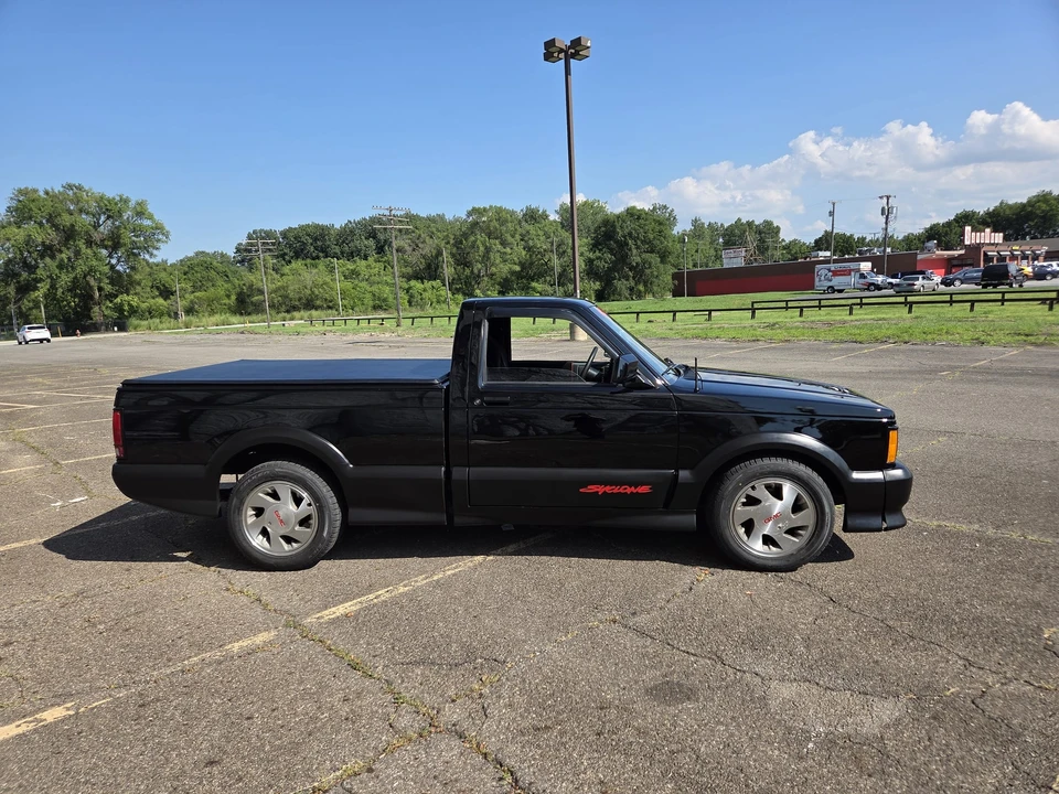 1991 GMC Syclone - Image 11 of 31