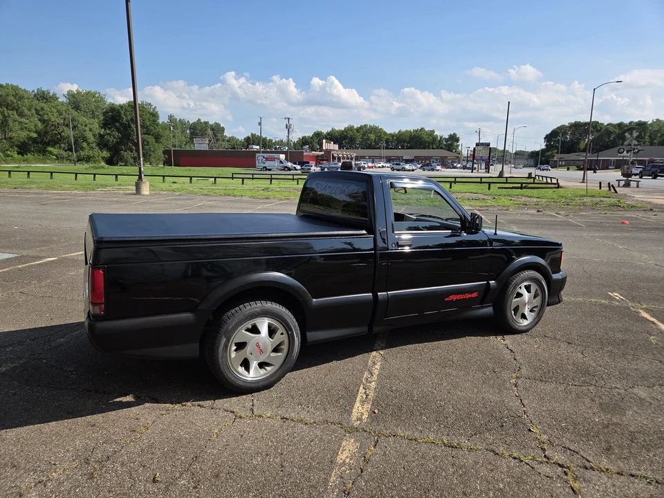 1991 GMC Syclone - Image 10 of 31
