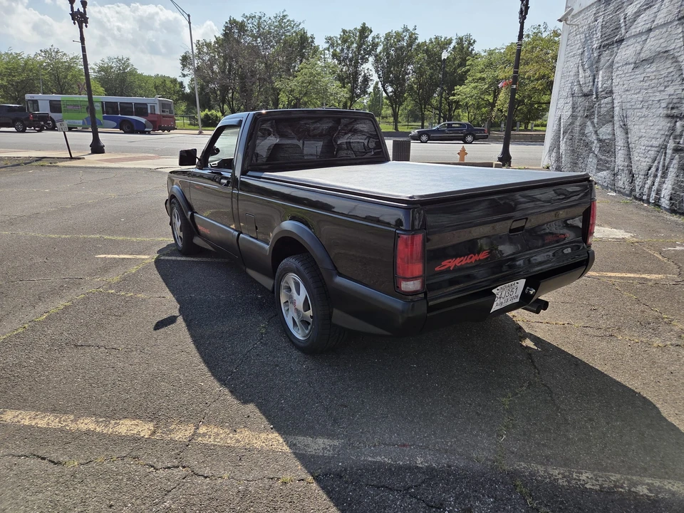 1991 GMC Syclone - Image 7 of 31