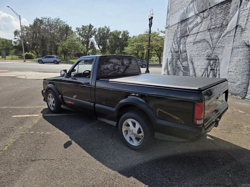 1991 GMC Syclone - Image 6 of 31