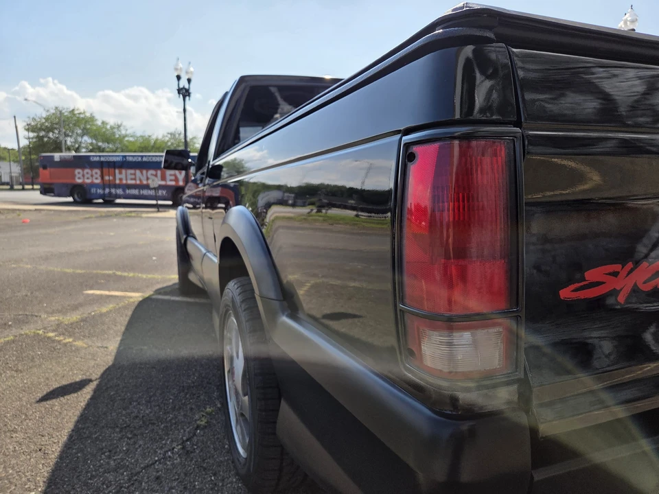 1991 GMC Syclone - Image 21 of 31