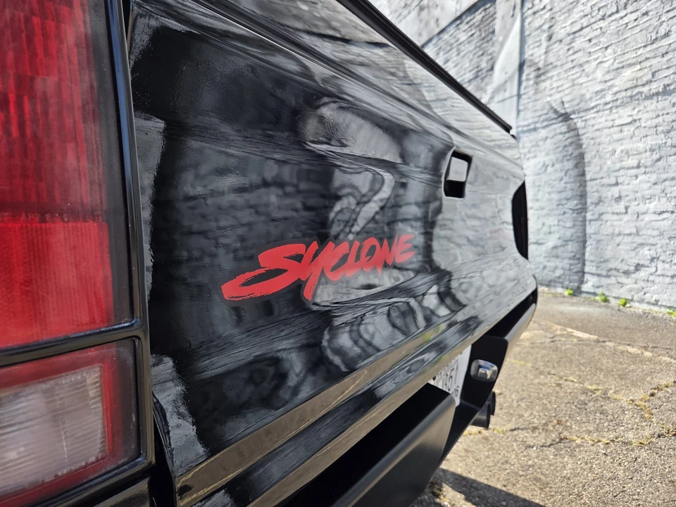 1991 GMC Syclone - Image 22 of 31