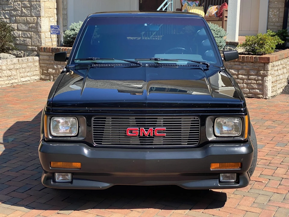 1991 GMC Syclone - Image 3 of 31