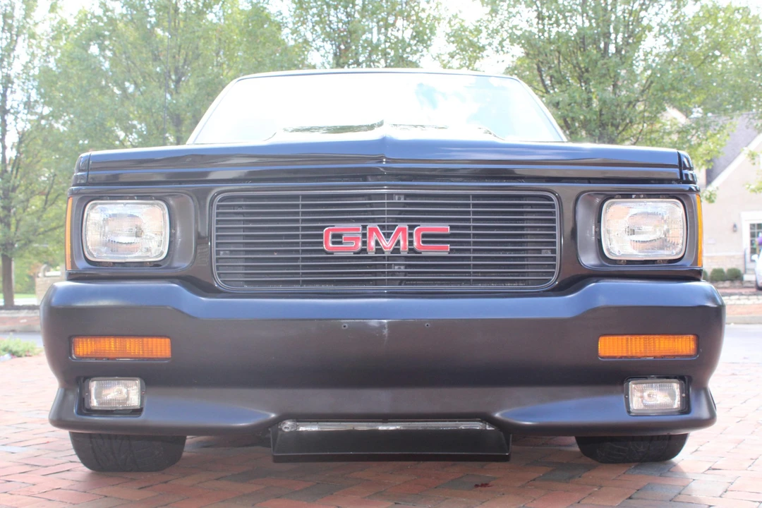 1991 GMC Syclone - Image 3 of 31