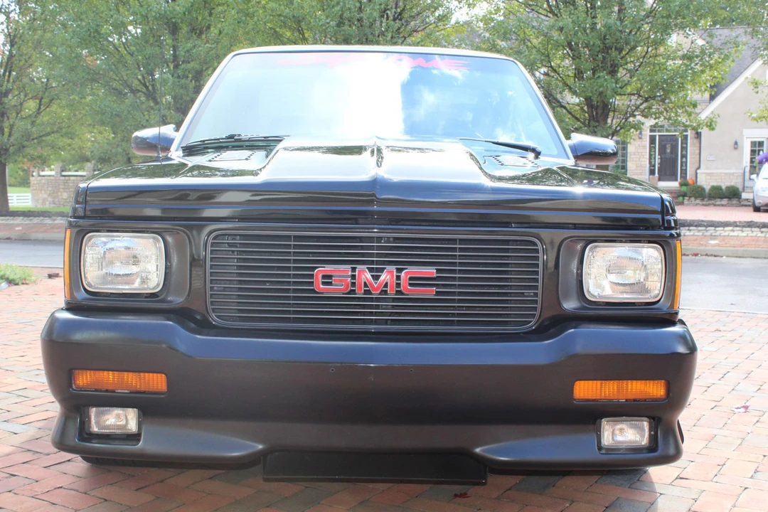 1991 GMC Syclone - Image 5 of 31