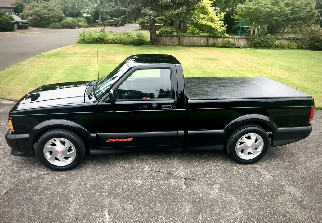 1991 GMC Syclone - Image 5 of 31