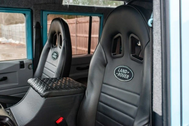 1991 Land Rover Defender 110 - Image 4 of 7