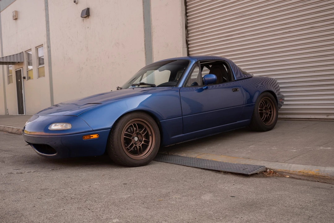 1991 Mazda NA MX-5 Miata - Image 2 of 31
