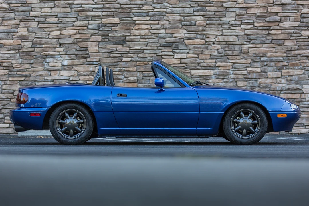 1991 Mazda NA MX-5 Miata - Image 13 of 31