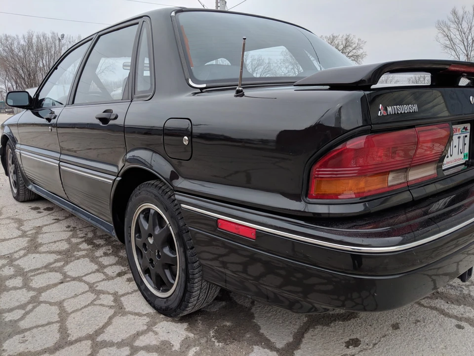 1991 Mitsubishi Galant VR-4 6th Gen - Image 16 of 31