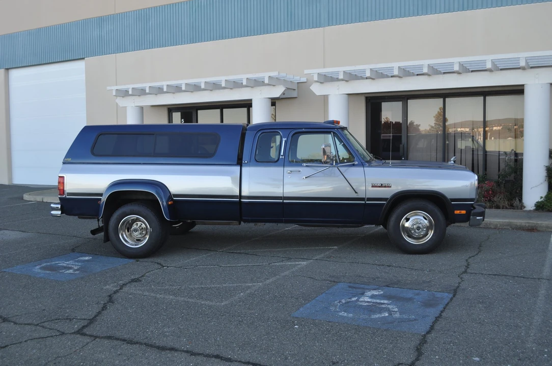 1992 Dodge Ram 1st Gen - Image 24 of 31