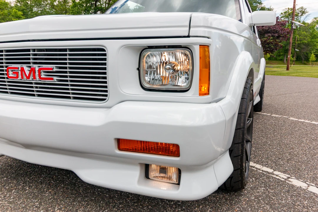 1992 GMC Syclone - Image 16 of 31