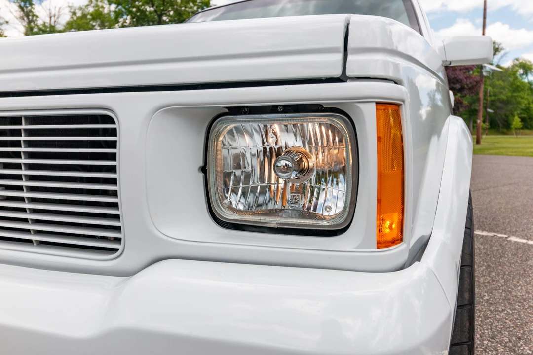 1992 GMC Syclone - Image 14 of 31