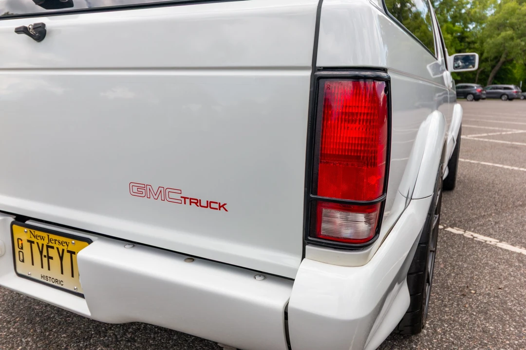 1992 GMC Syclone - Image 20 of 31