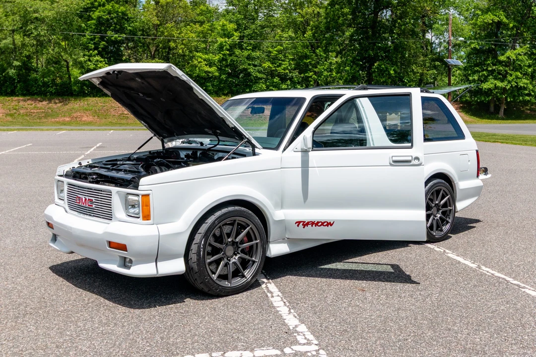 1992 GMC Syclone - Image 10 of 31