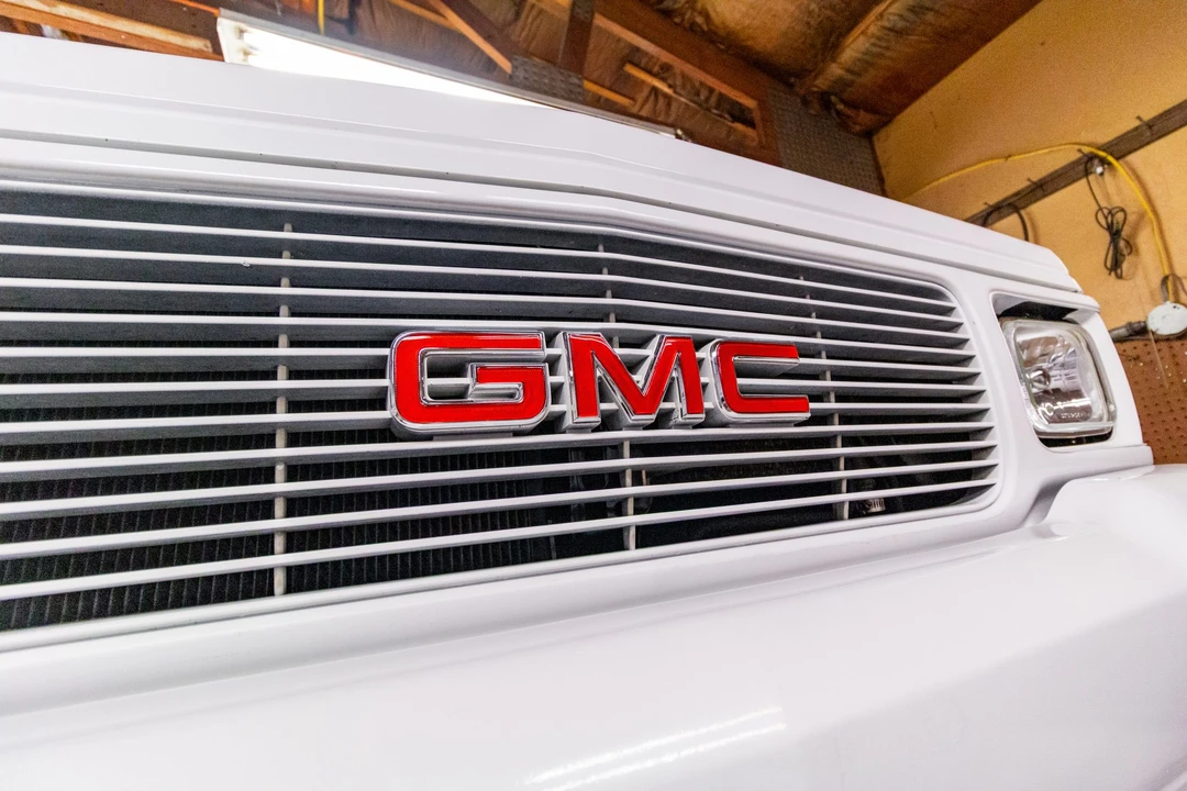 1992 GMC Syclone - Image 27 of 31