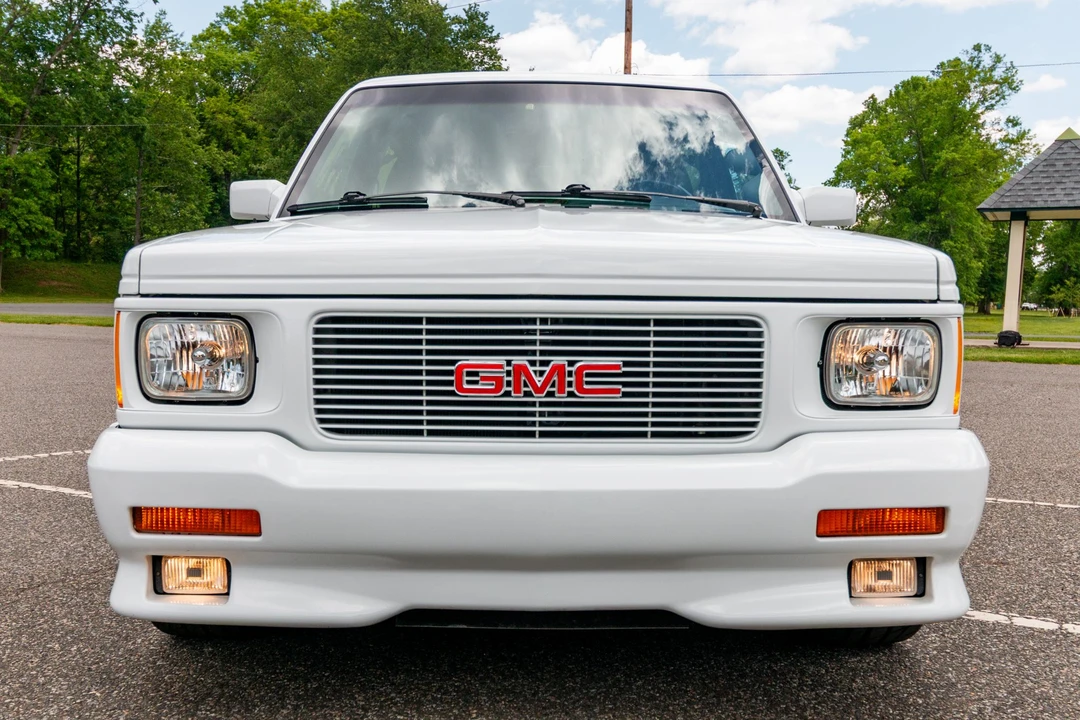 1992 GMC Syclone - Image 11 of 31