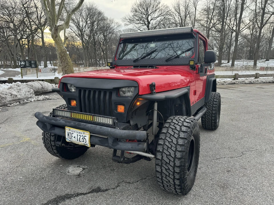 1992 Jeep YJ Wrangler - Image 11 of 31