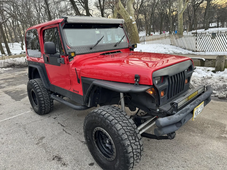 1992 Jeep YJ Wrangler - Image 4 of 31