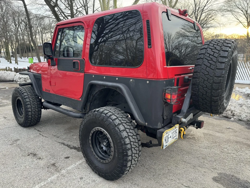 1992 Jeep YJ Wrangler - Image 17 of 31