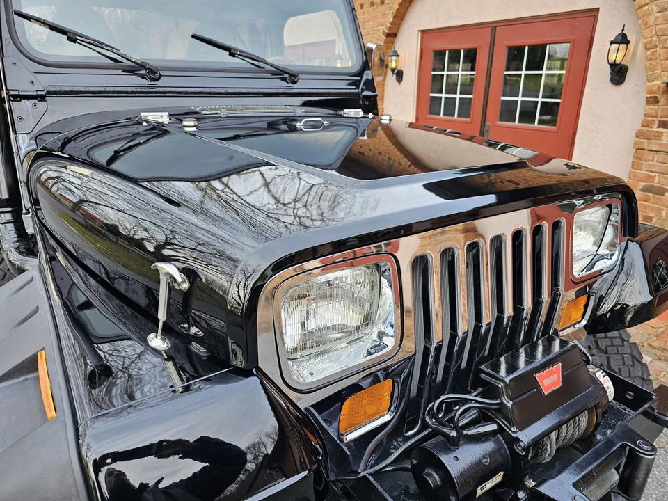 1992 Jeep YJ Wrangler - Image 19 of 31