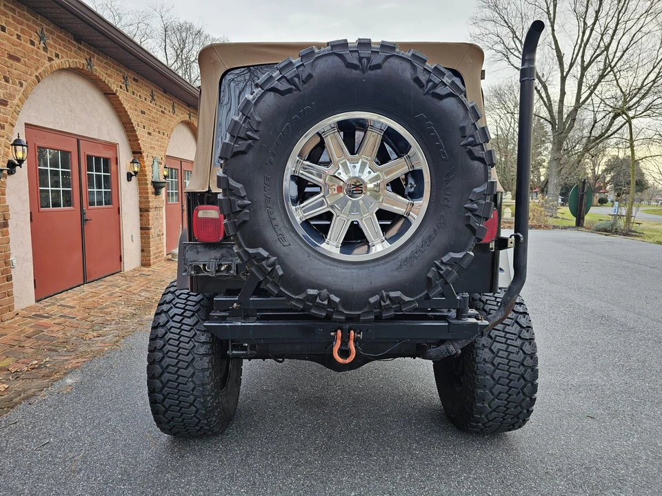 1992 Jeep YJ Wrangler - Image 13 of 31