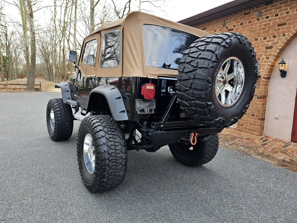 1992 Jeep YJ Wrangler - Image 12 of 31