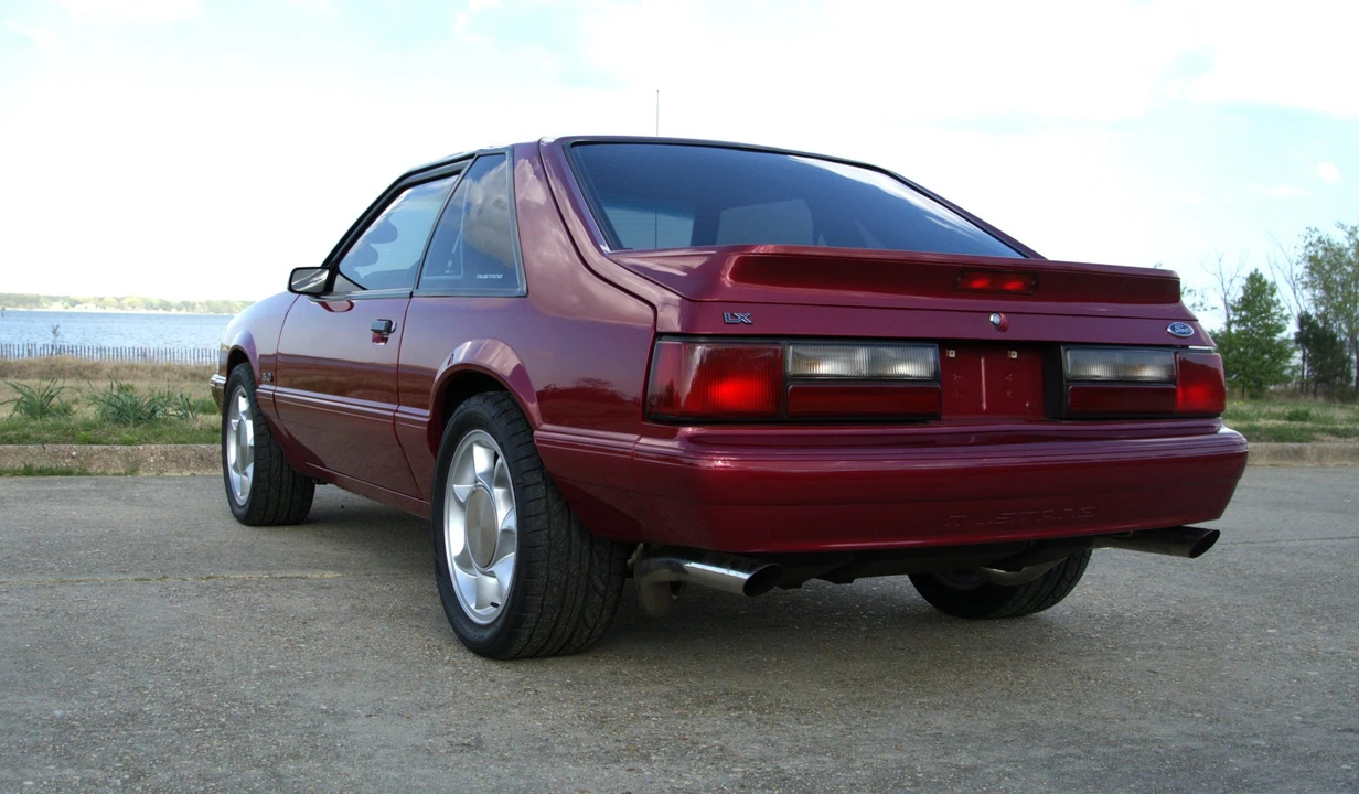 1993 Ford Mustang 3rd Gen - Image 10 of 31