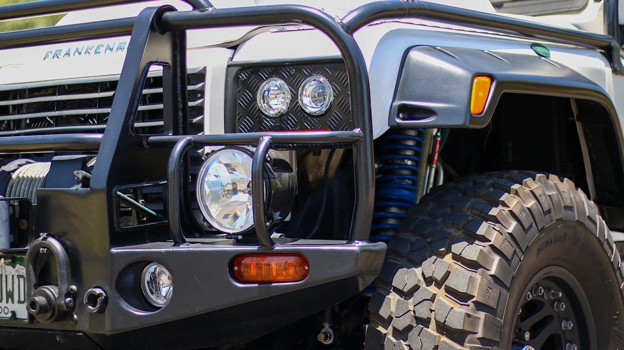 1993 Land Rover Defender 110 - Image 25 of 31