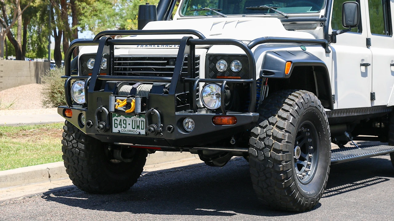 1993 Land Rover Defender 110 - Image 24 of 31