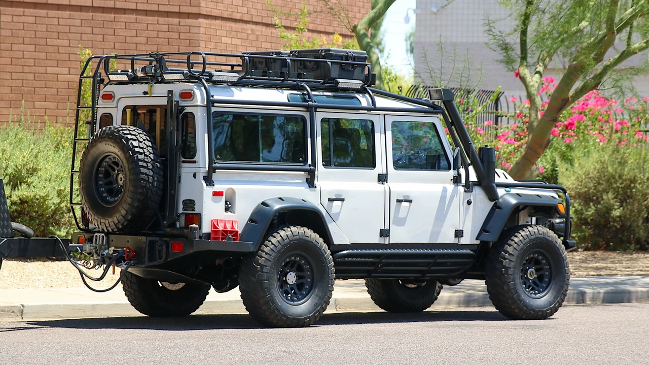 1993 Land Rover Defender 110 - Image 20 of 31