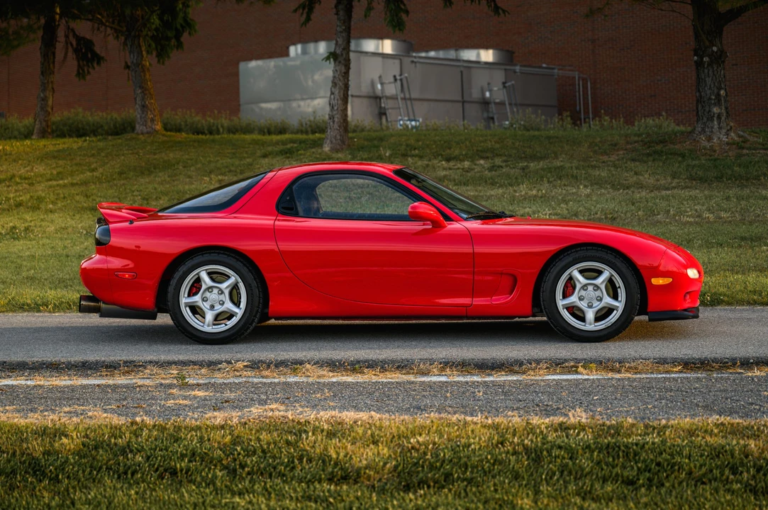 1993 Mazda - Image 5 of 31