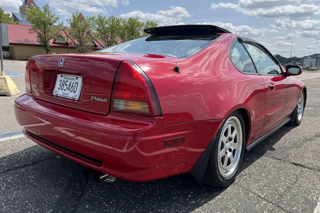 1994 Honda Prelude 4th Gen - Image 15 of 31