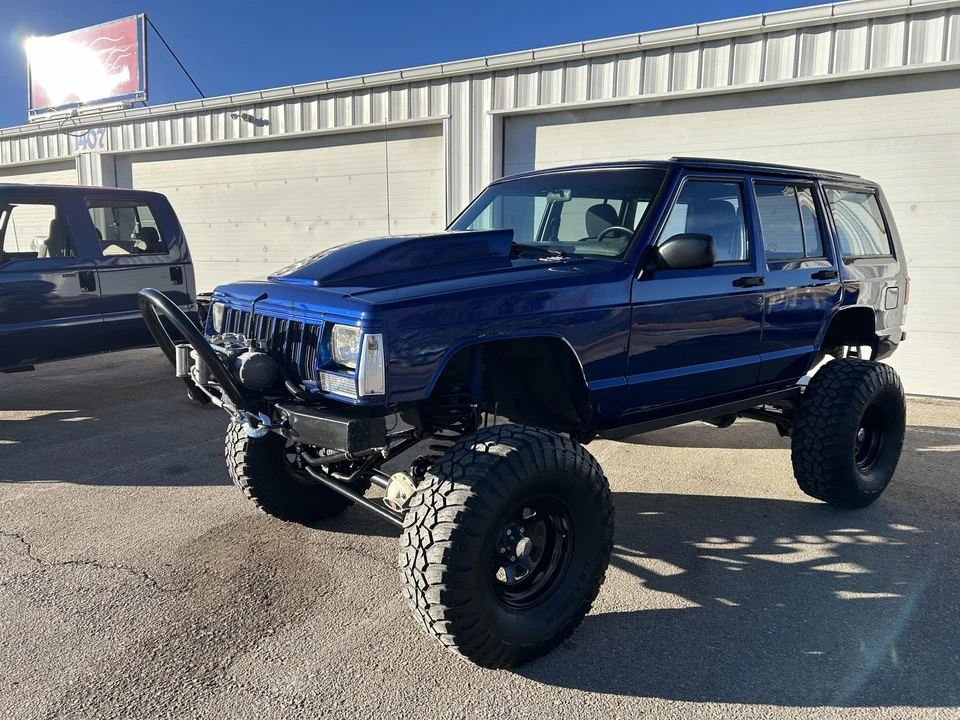 1994 Jeep XJ Cherokee - Image 2 of 31