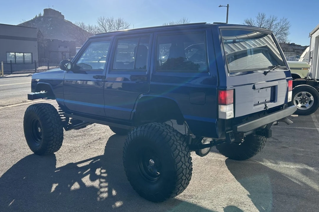 1994 Jeep XJ Cherokee - Image 16 of 31