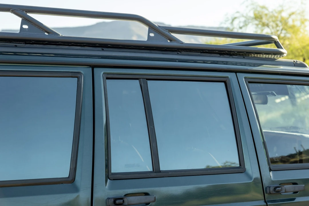 1994 Jeep XJ Cherokee - Image 30 of 31
