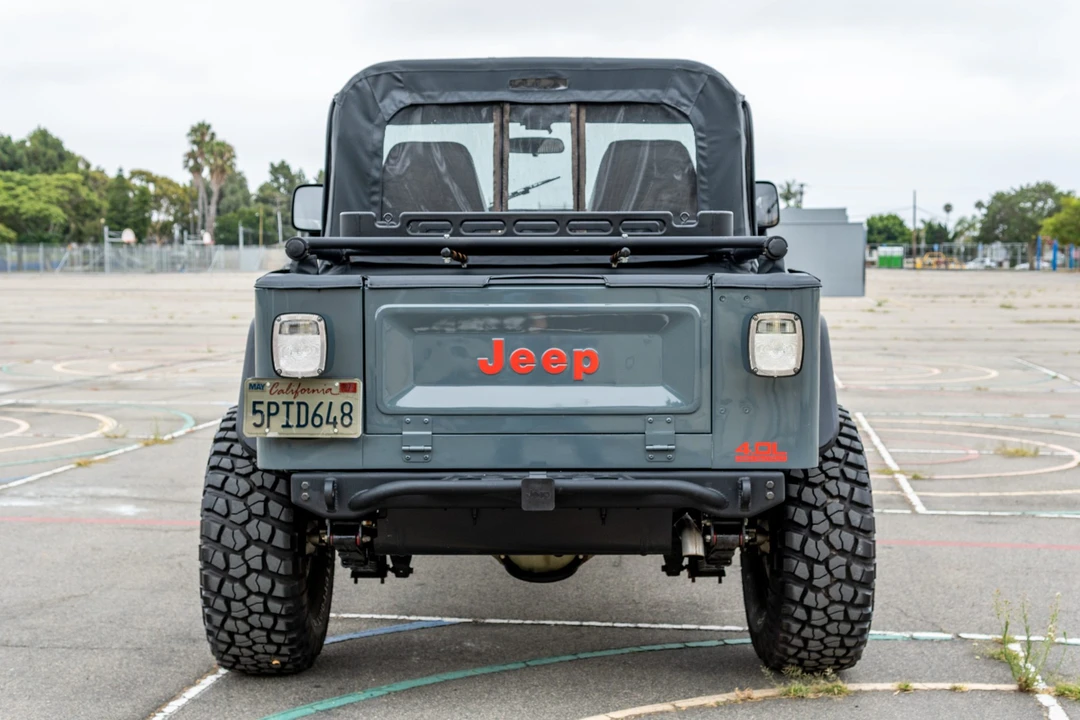 1994 Jeep YJ Wrangler - Image 6 of 31