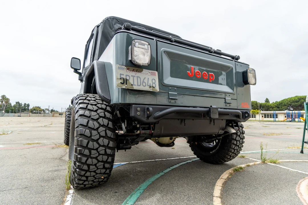 1994 Jeep YJ Wrangler - Image 19 of 31