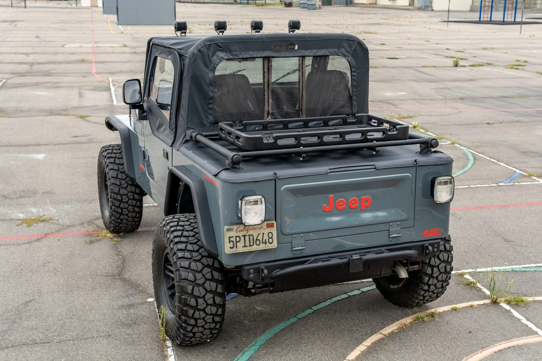 1994 Jeep YJ Wrangler - Image 5 of 31