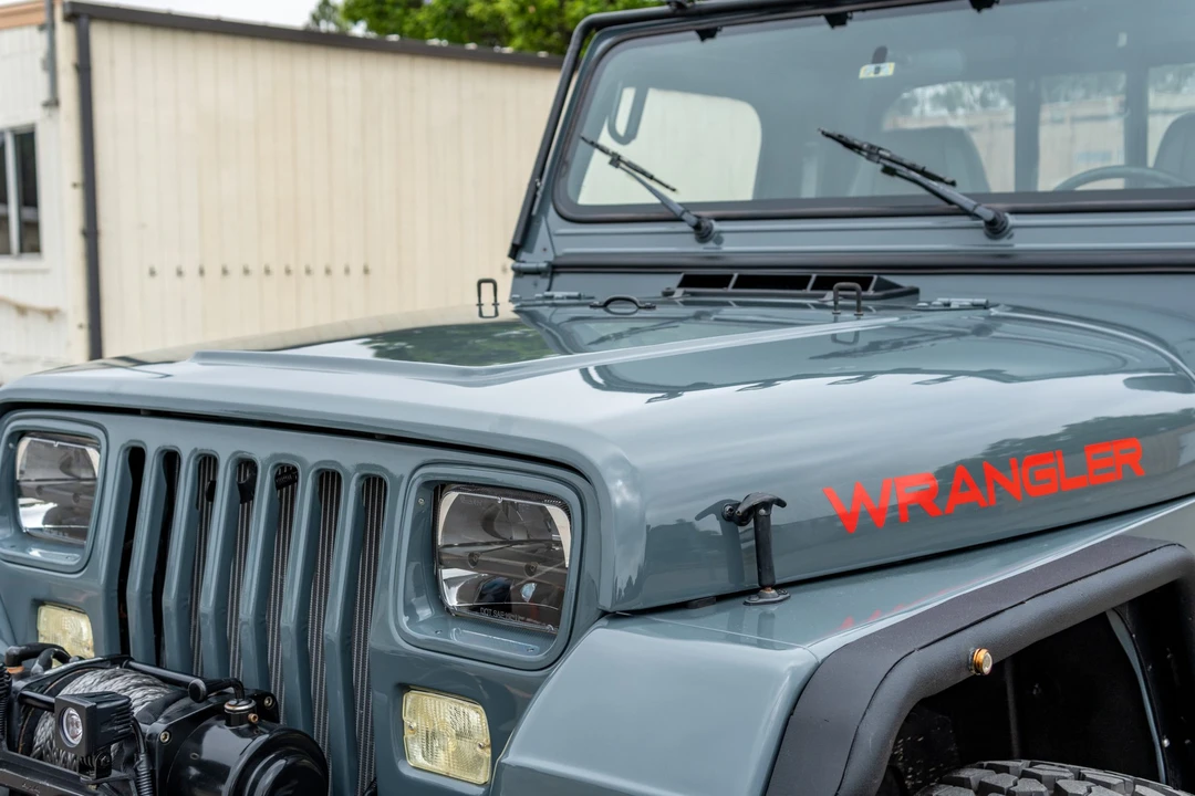 1994 Jeep YJ Wrangler - Image 22 of 31