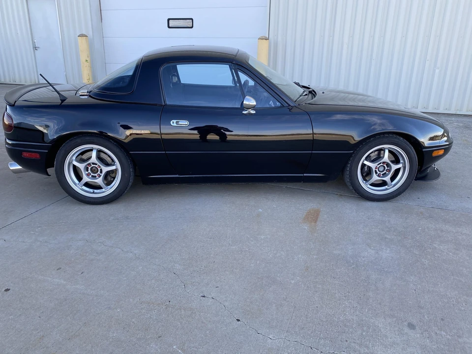 1994 Mazda NA MX-5 Miata - Image 17 of 31
