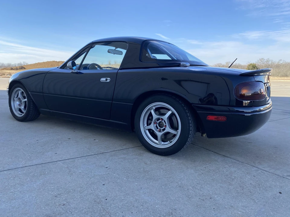 1994 Mazda NA MX-5 Miata - Image 9 of 31