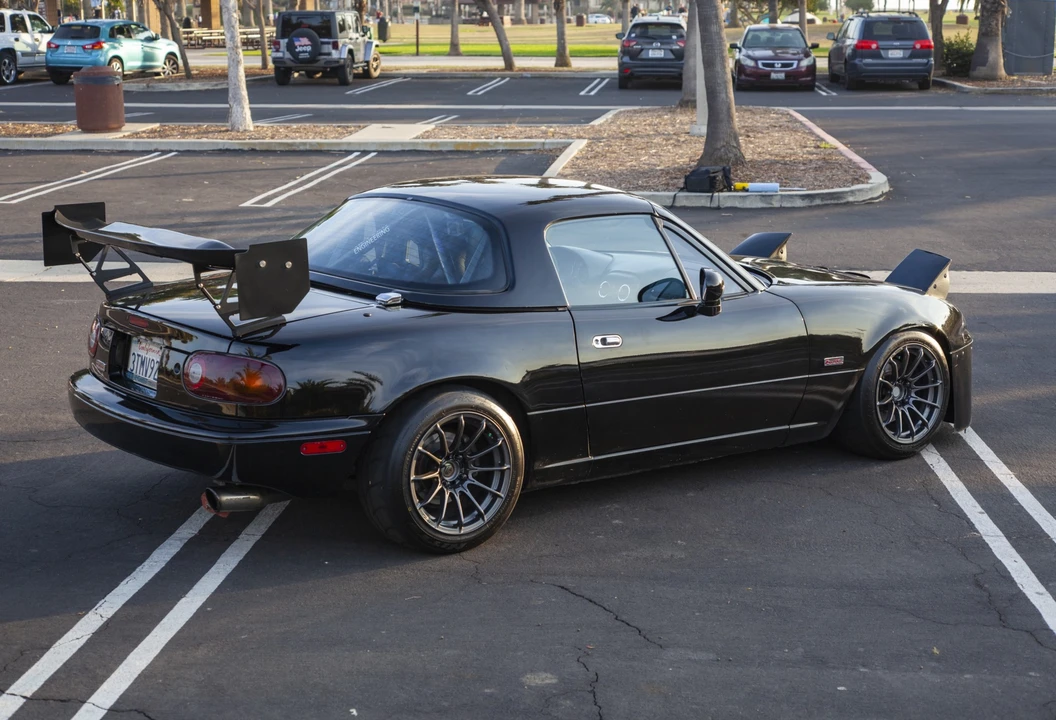 1994 Mazda NA MX-5 Miata - Image 3 of 31