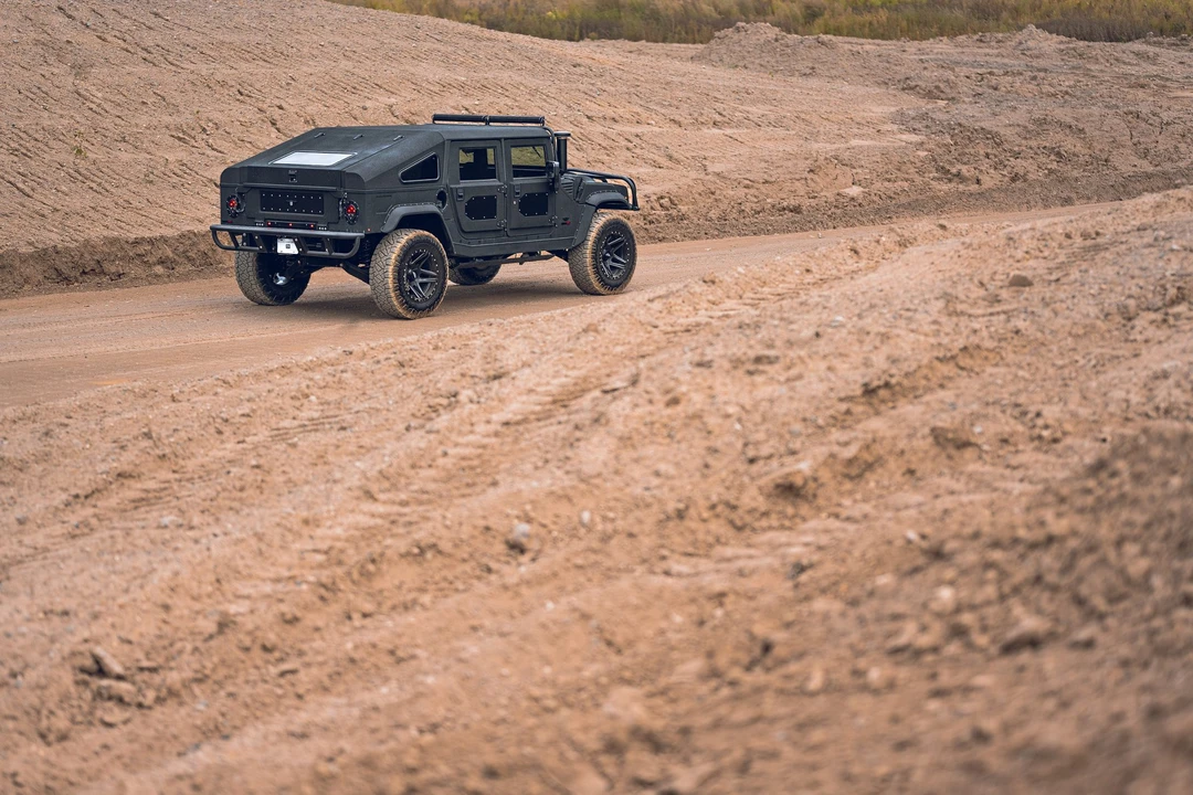 1995 Hummer Hummer H1 - Image 26 of 31