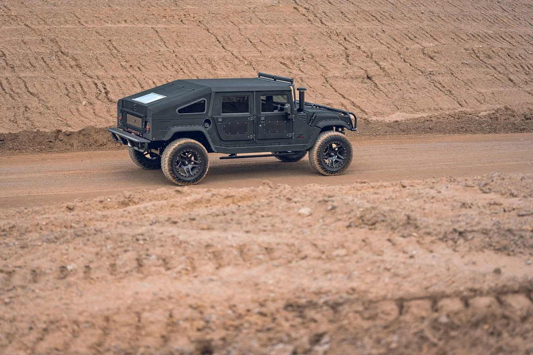 1995 Hummer Hummer H1 - Image 27 of 31