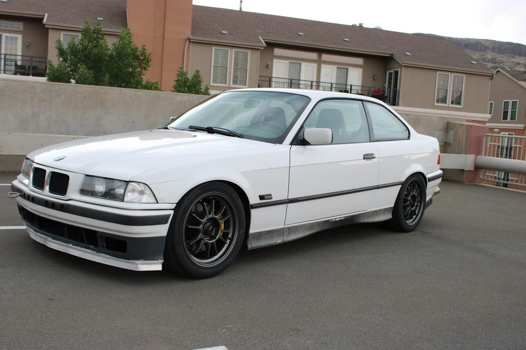 1995 BMW E36 3 Series - Image 2 of 31