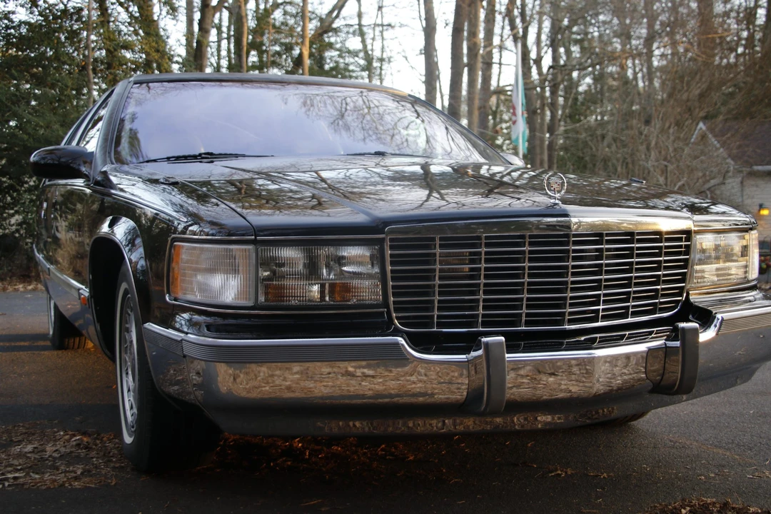 1995 Cadillac Fleetwood - Image 22 of 31