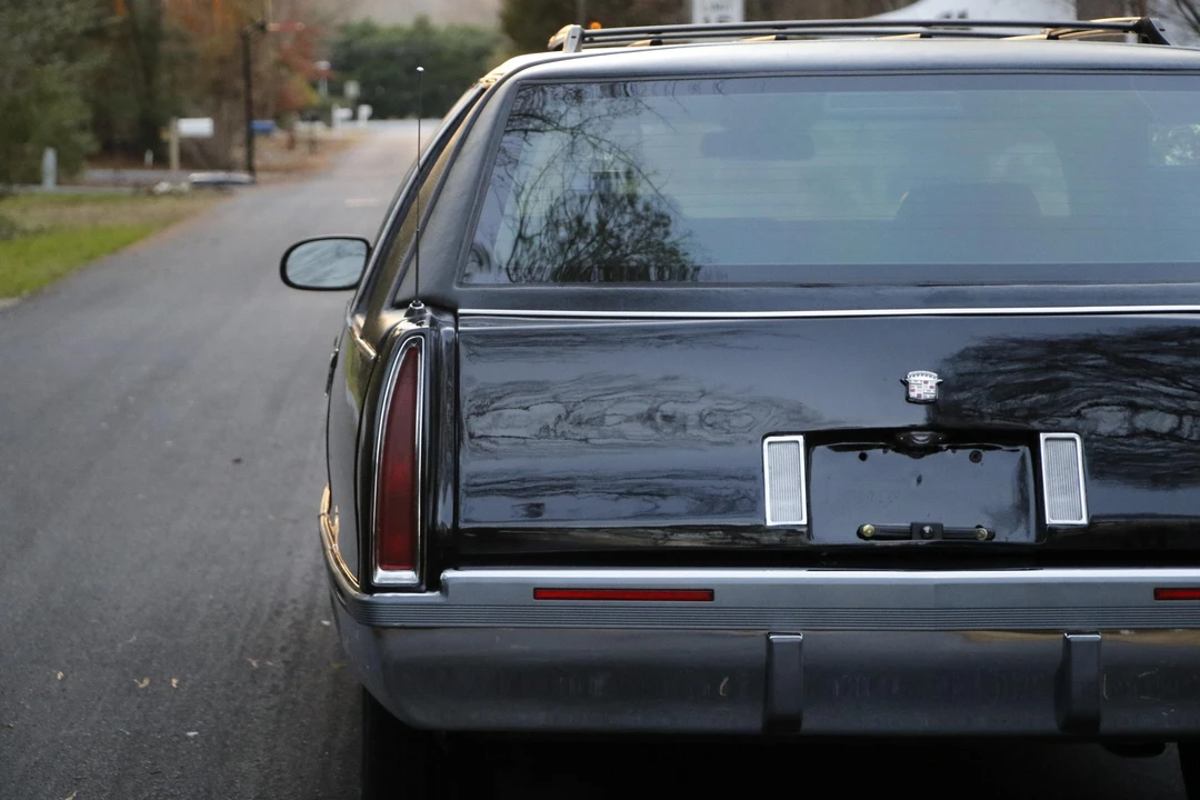1995 Cadillac Fleetwood - Image 30 of 31