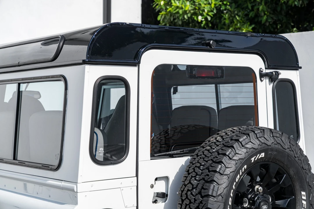 1995 Land Rover Defender 90 - Image 28 of 31