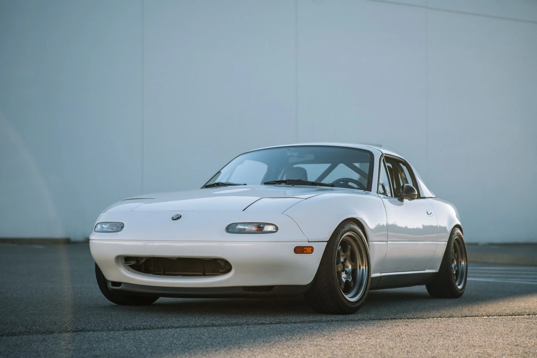 1995 Mazda NA MX-5 Miata - Image 6 of 31